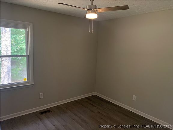 5th image of 412 Nottingham Dr