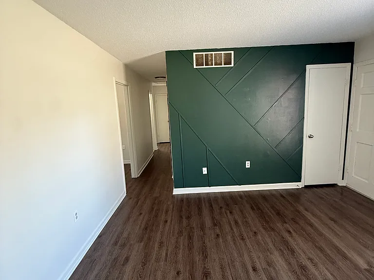 7176 Pam Dr — Photo 7
