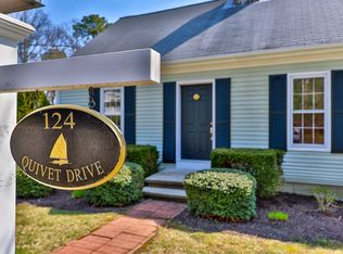 124 Quivet Dr, Dennis, MA 02638