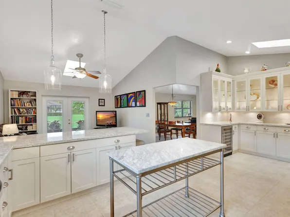13218 La Mirada Circle, Wellington, FL 33414