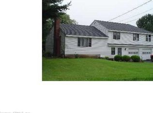 22 Brown St, Bloomfield, CT 06002