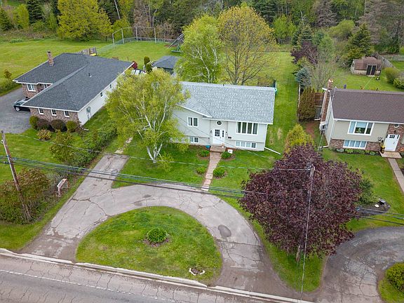 2nd image of 136 Stratford Rd
