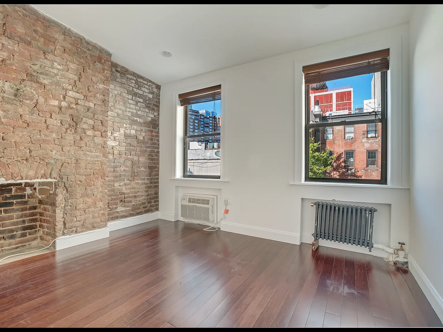277 West 22nd Street — Photo 3