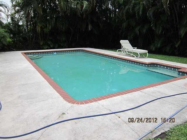 2nd image of 10101 NW 27th Ter