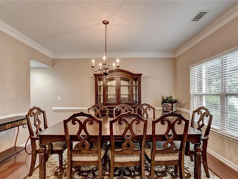 4228 Woods Creek Ln — Photo 13