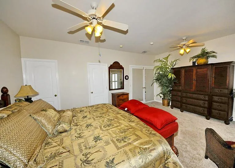 14901 Windward Dr #802 — Photo 38