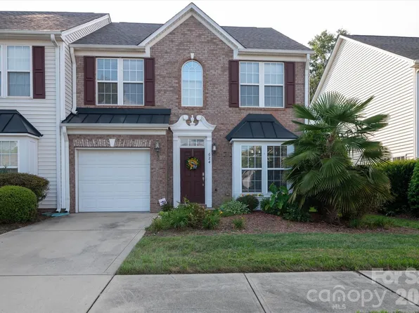 624 Bayou Cir, Lake Wylie, SC 29710