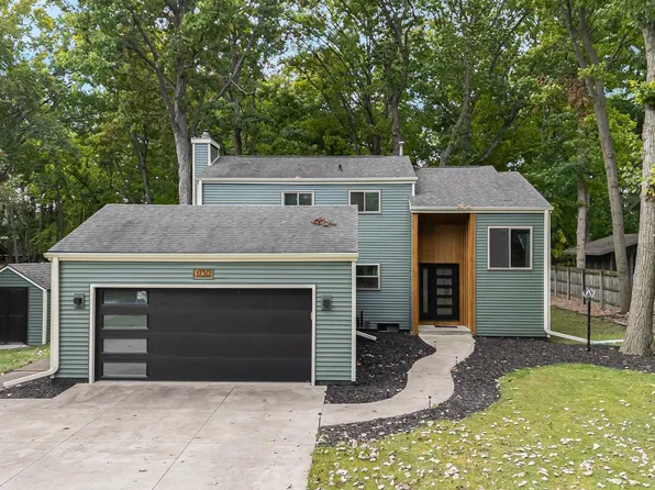 1730 N Briarcliff Dr, Appleton, WI 54915