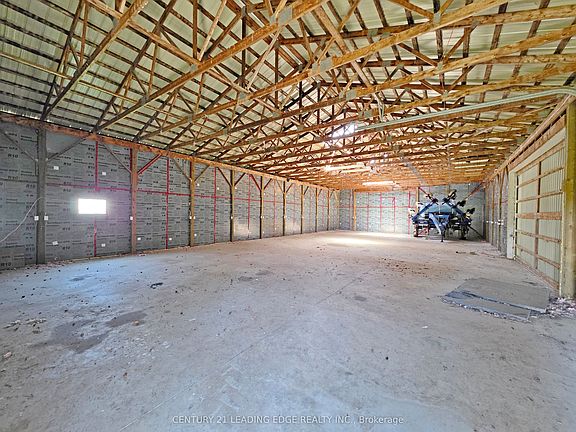 2nd image of 362 Victoria Rd