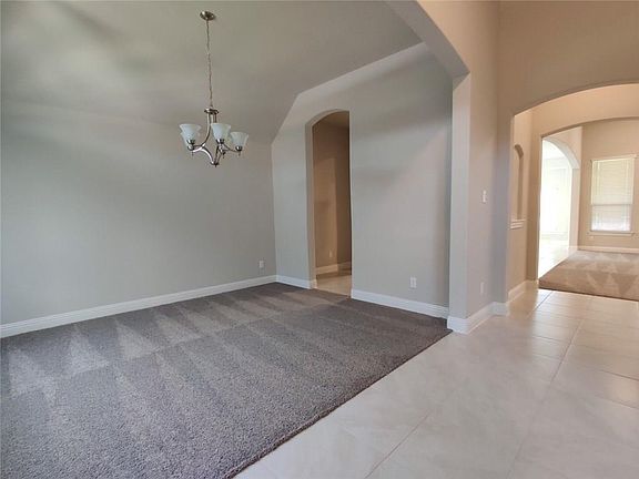3rd image of 4044 Angelina Dr