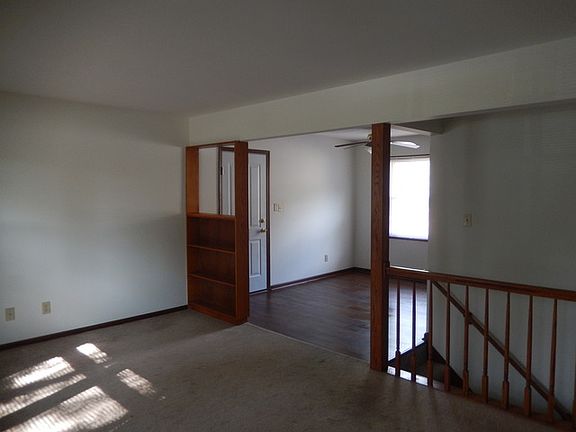 2nd image of 201 Basswood Dr