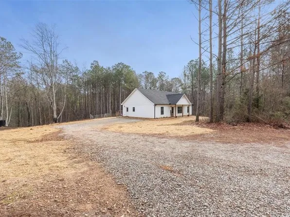 1470 Ben Davis Rd, Buchanan, GA 30113