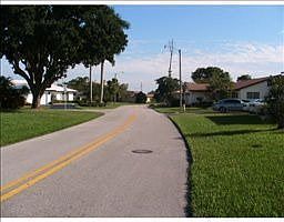 4th image of 4801 Bayberry Ln