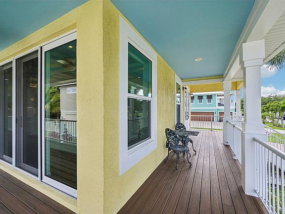 3rd image of 8174 17TH AVENUE W