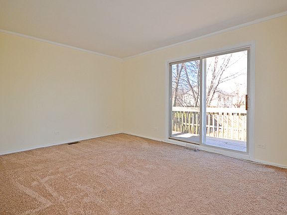 5th image of 310 Norton Ln