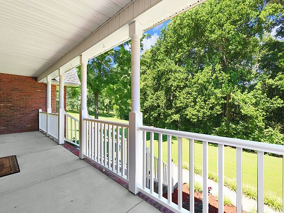 4th image of 2073 McMahan Hollow Rd