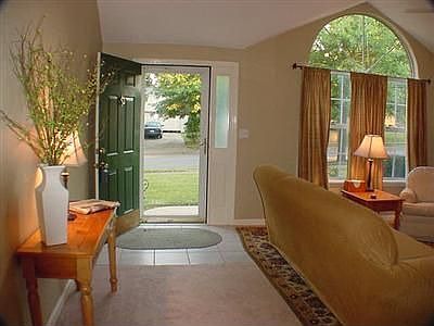 3rd image of 4044 Hillside Dr