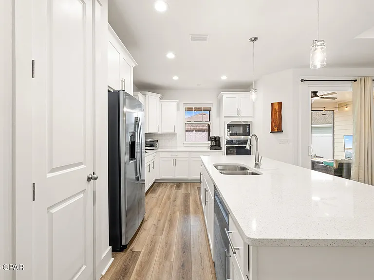 455 Foxtail Way — Photo 10
