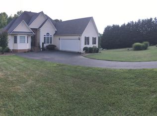 100 E Ridge Cir, Forest, VA 24551