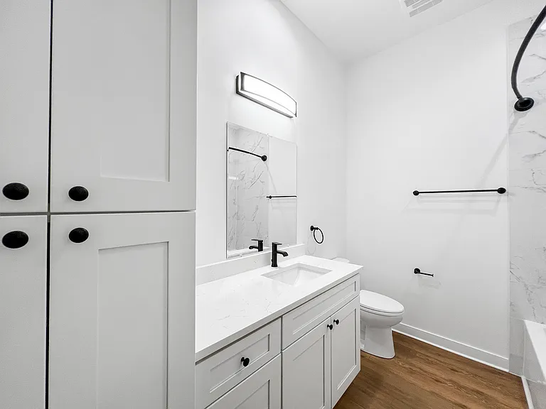 309 W Chicago Ave #302 — Photo 22