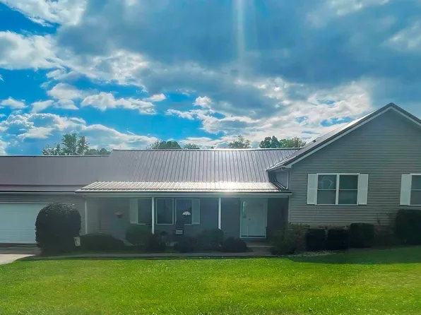 490 Deer Creek Ln, Buckhannon, WV 26201