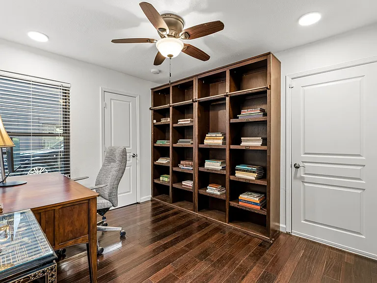 6124 Summer Creek Cir — Photo 26
