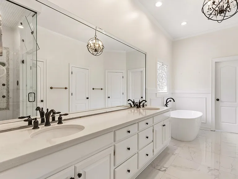 1574 Whitmar Pl E — Photo 17