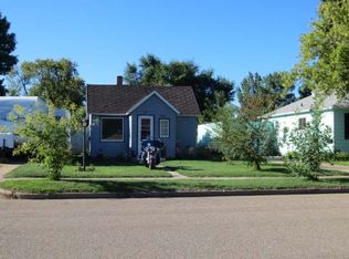 416 4th St SE, Rugby, ND 58368