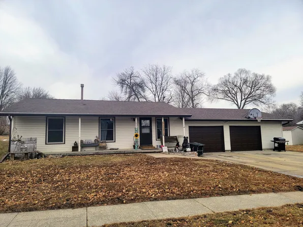1807 10th St, Harlan, IA 51537