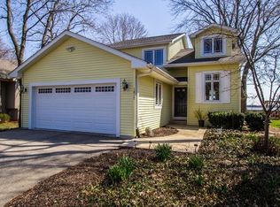 1817 Seminole Dr, Kansasville, WI 53139