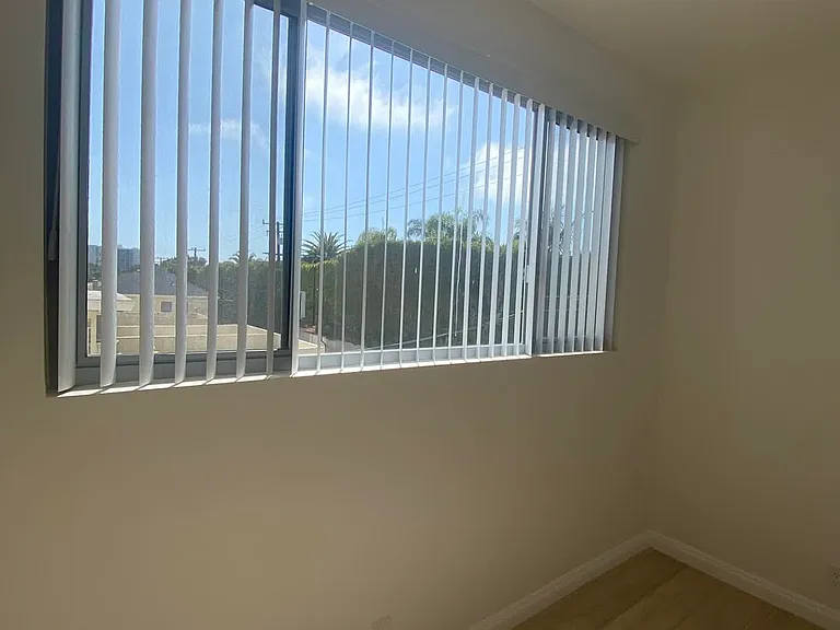 511 San Vicente Blvd #204 — Photo 17