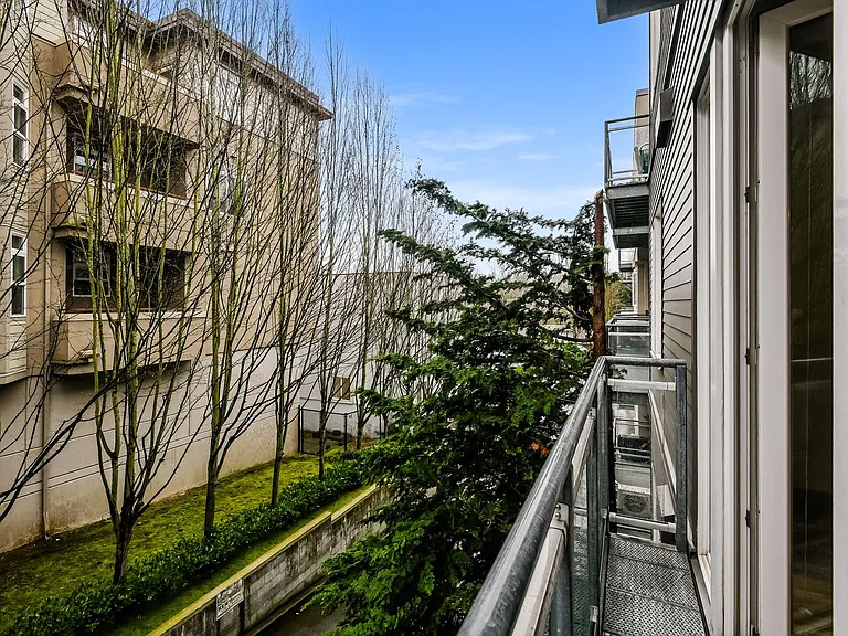 375 Kirkland Ave #209 — Photo 14
