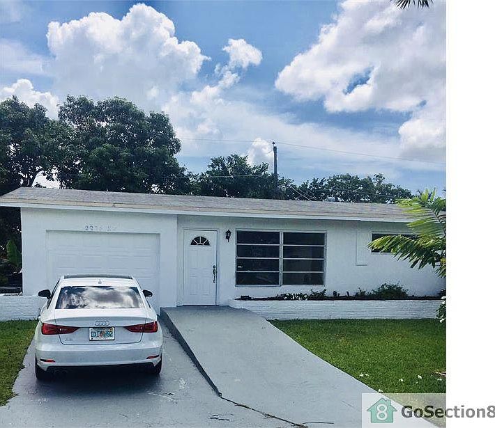 1st image of 2276 NW 81st Ter