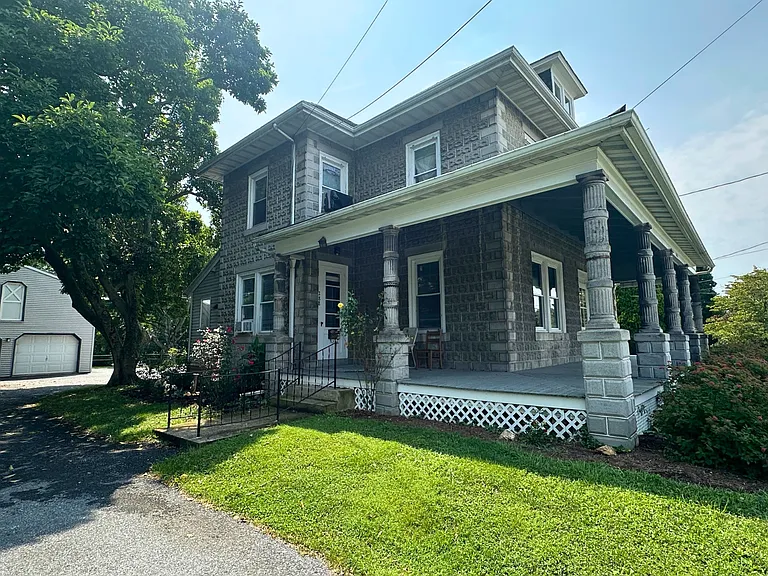 288 W Main St — Photo 3