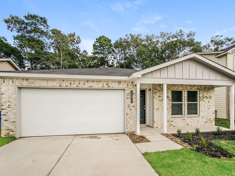 1st image of 15815 Del Norte Dr