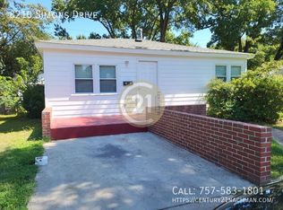 8210 Simons Dr, Norfolk, VA 23505