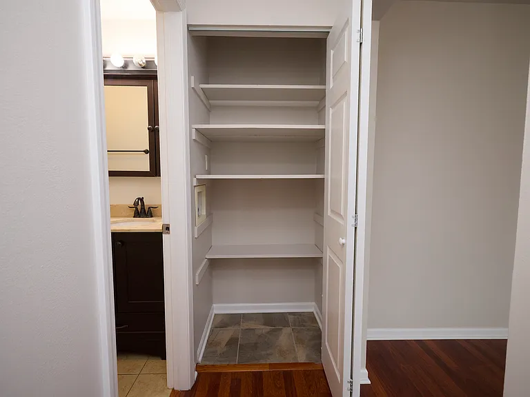 1154 Osterman Ave #D — Photo 12
