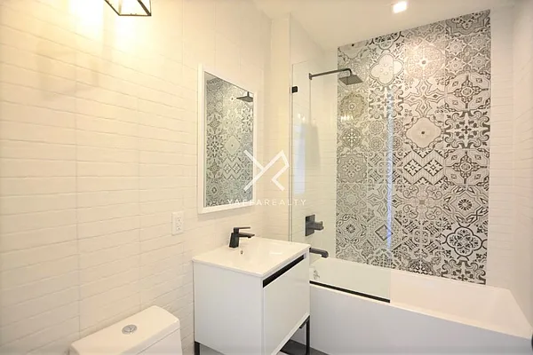 Rented by Yaffa Realty LLC | media 24