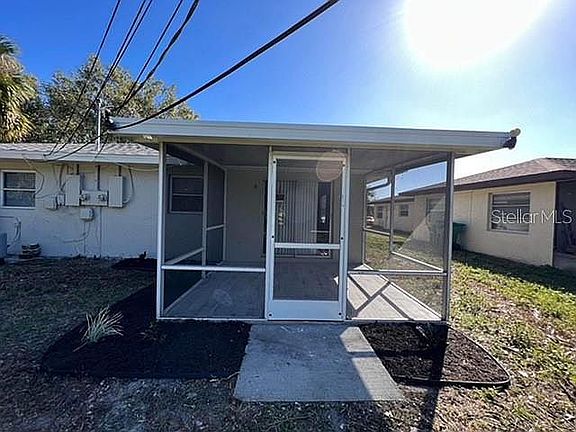 3rd image of 3722 Rosemary Dr Unit B