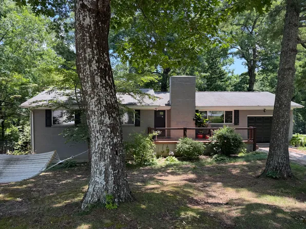 1302 James Blvd, Signal Mountain, TN 37377