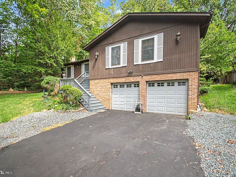 2029 Farragut Dr — Photo 1