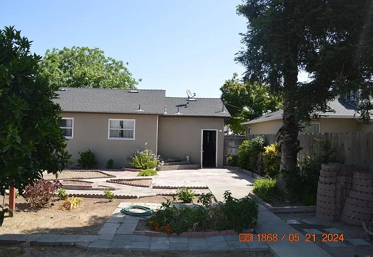 930 S Rose St — Photo 10