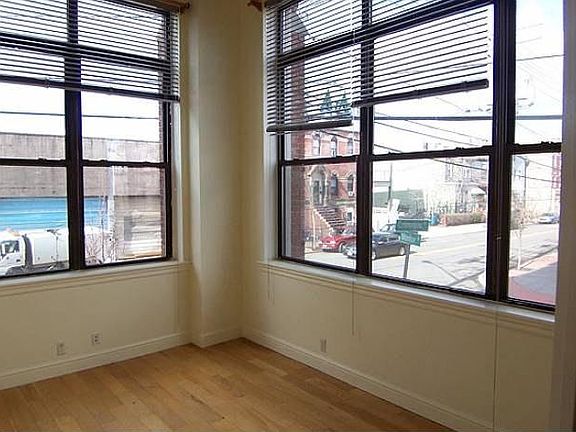 3rd image of 300 Communipaw Ave APT 110
