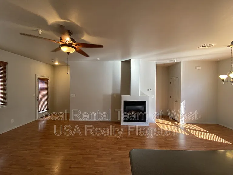 2382 W Cripple Creek Dr — Photo 2