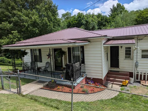 171 Cafego Rd, Scarbro, WV 25917