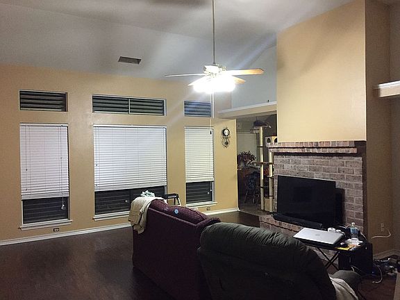 4th image of 2702 W Mount Dr
