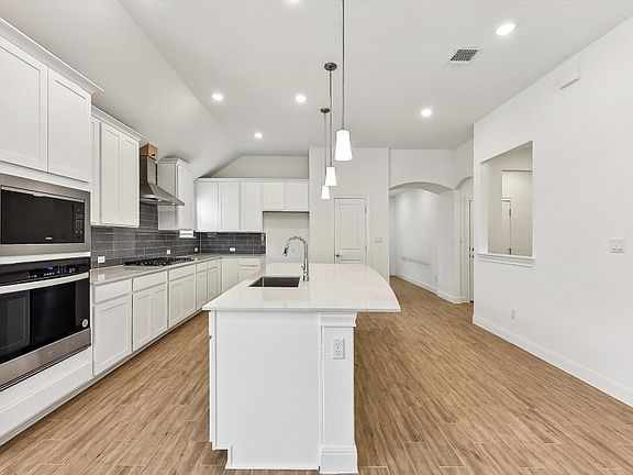 Eat-In Kitchen Island