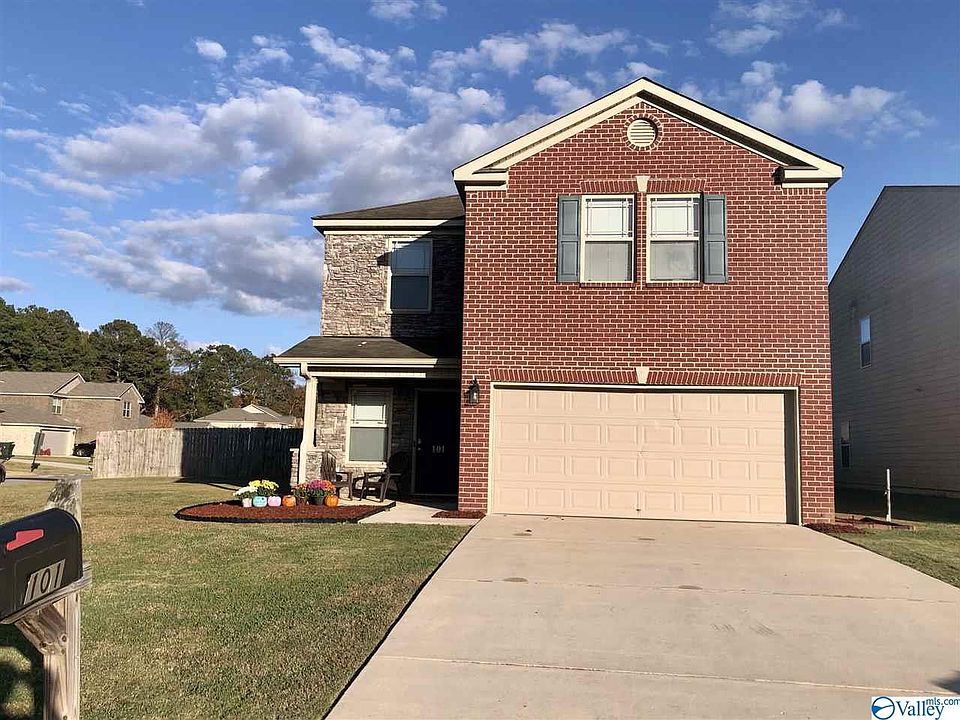 1st image of 101 Darrow Creek Dr