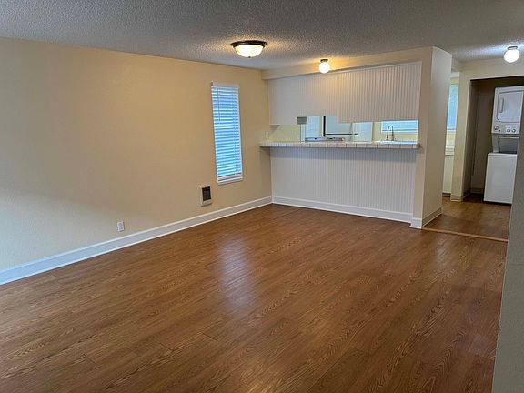 5th image of 980 Klaskanine Ave #2