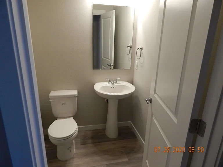 Denton Duplexes Guest Bath Pic_07292020